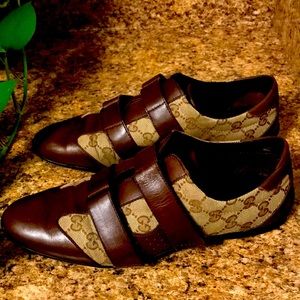 Womens Guicci sneakers